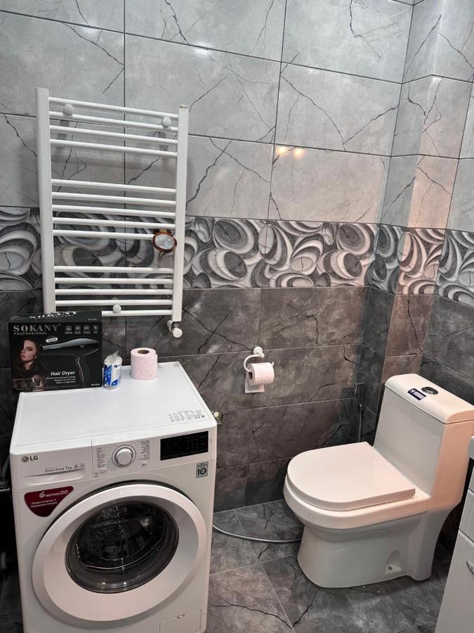 4 Bedroom Suite Apartment Ln Tbilisi City מראה חיצוני תמונה